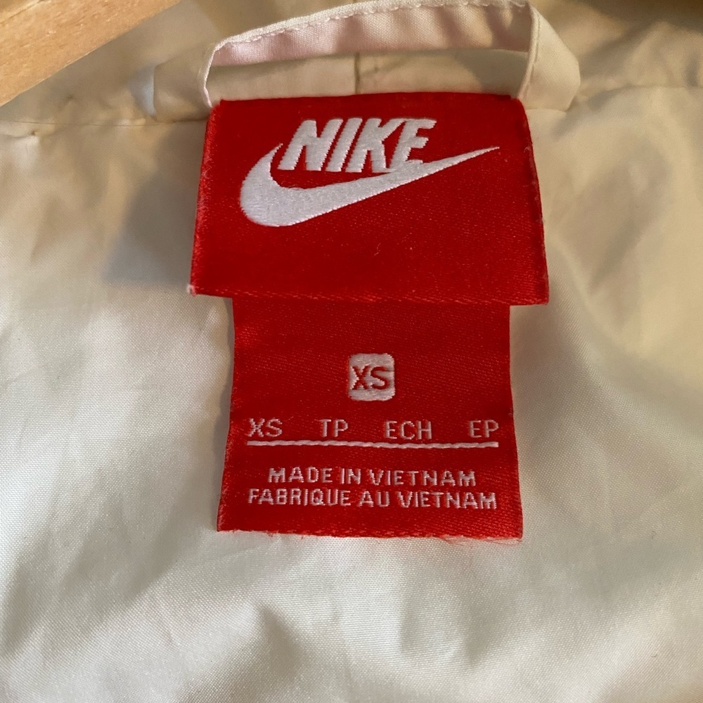 Nike XS 0-2 Women's Sportswear Original Windrunner Jacket Sail White EUC - Picture 8 of 12